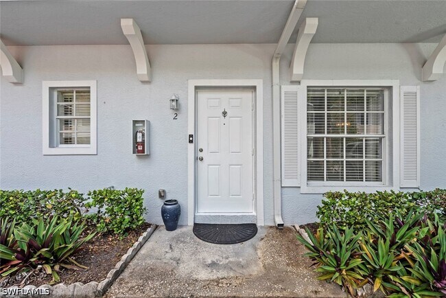 3308 Lisa Ln