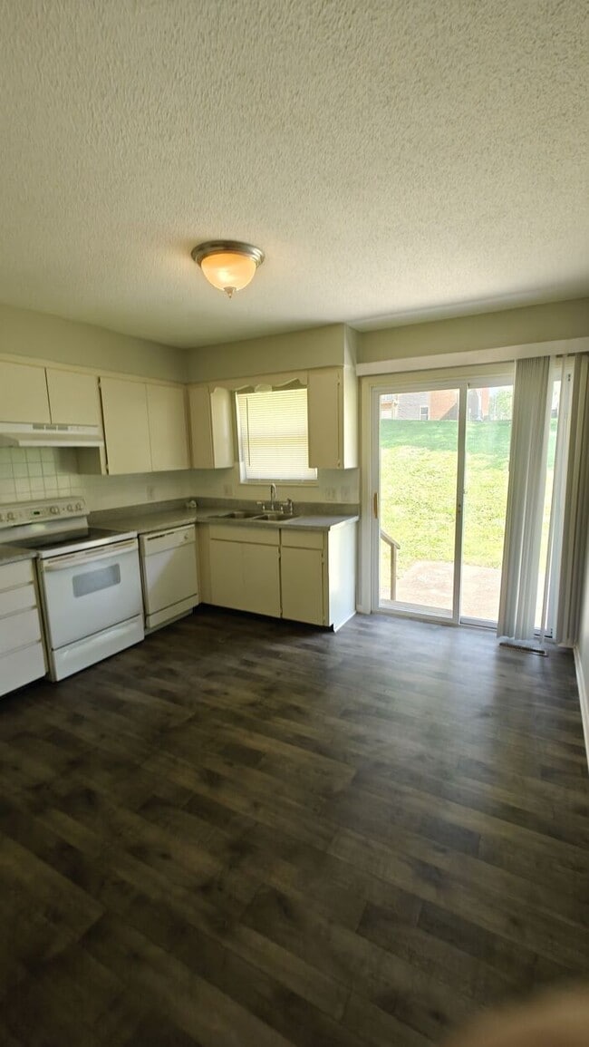 226 NW 62nd Terrace