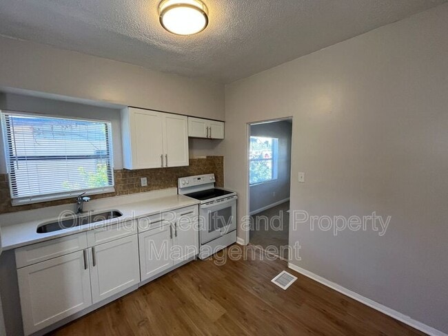 Photo - 3008 Herold Dr Casa