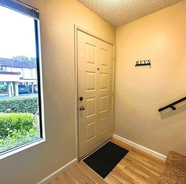 Photo - 180 Park Place Dr