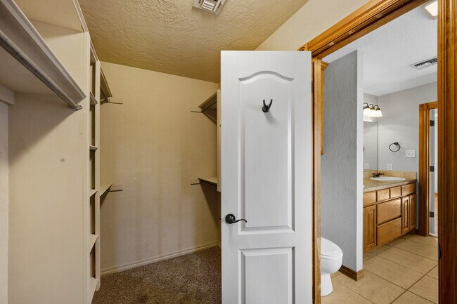 Photo - 1202 Hershel Dr