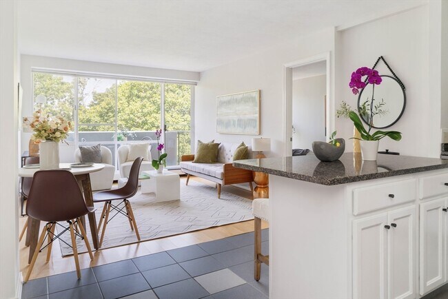 Photo - 29 Concord Ave Unit 704