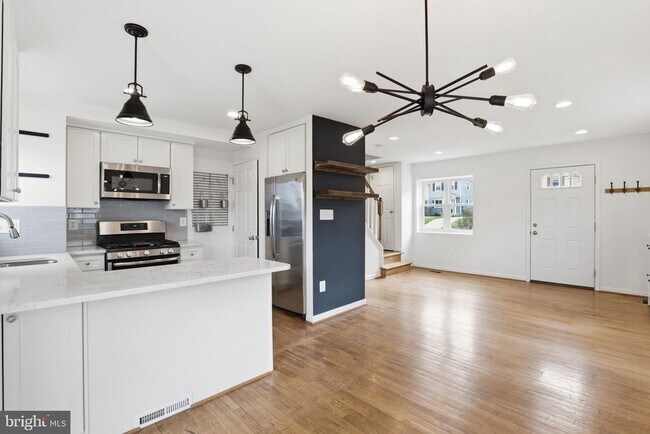 Photo - 2306 Riverview Terrace