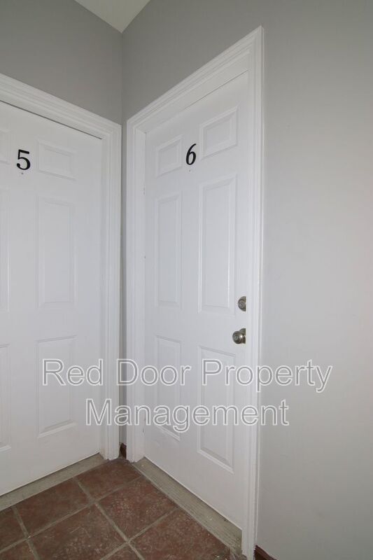 Photo - 1329 E Market St Unidad 6