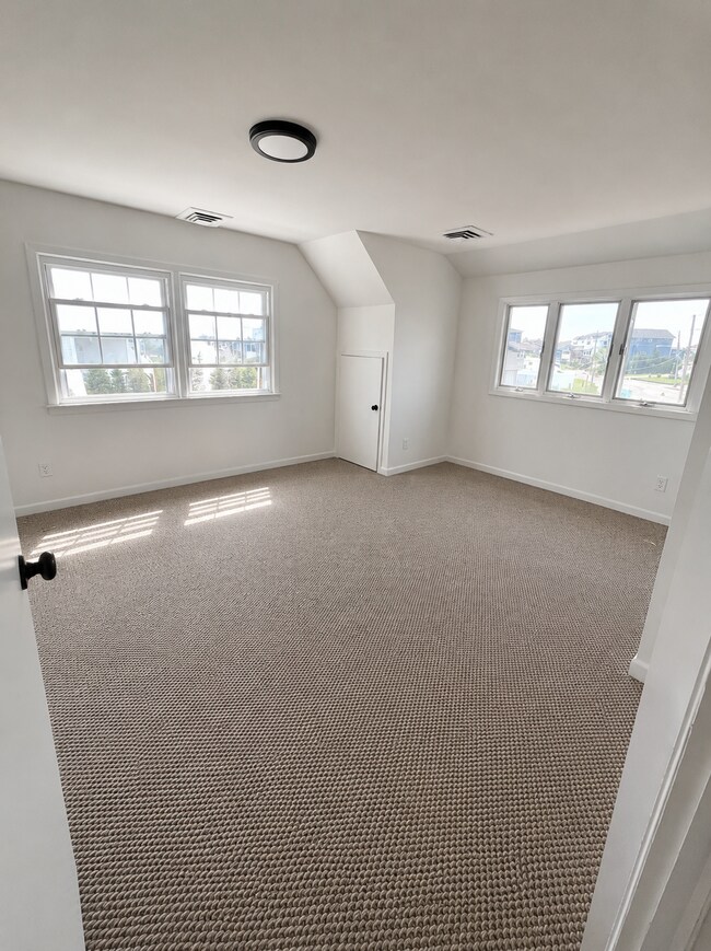 39 Mitchell Ave Unit 2 bedroom apartment