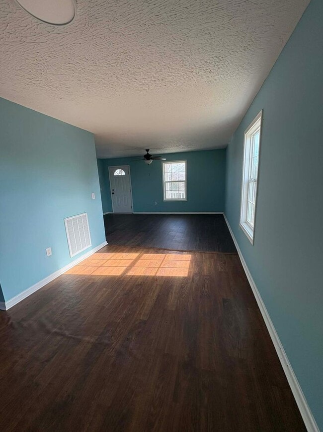 Photo - 299 Jack Hunt Rd