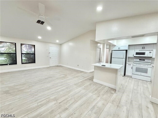 Photo - 1420 SE 19th St