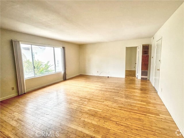 Building Photo - 108 E Avenida San Gabriel Unit 4 Rental
