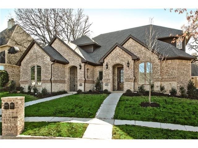 Building Photo - 1809 Evergreen Ct