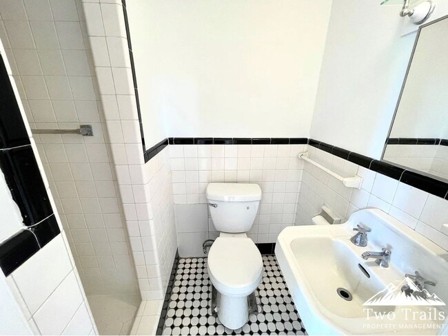 Photo - CHARMING DOWNTOWN CONDO - WALK EVERYWHERE!