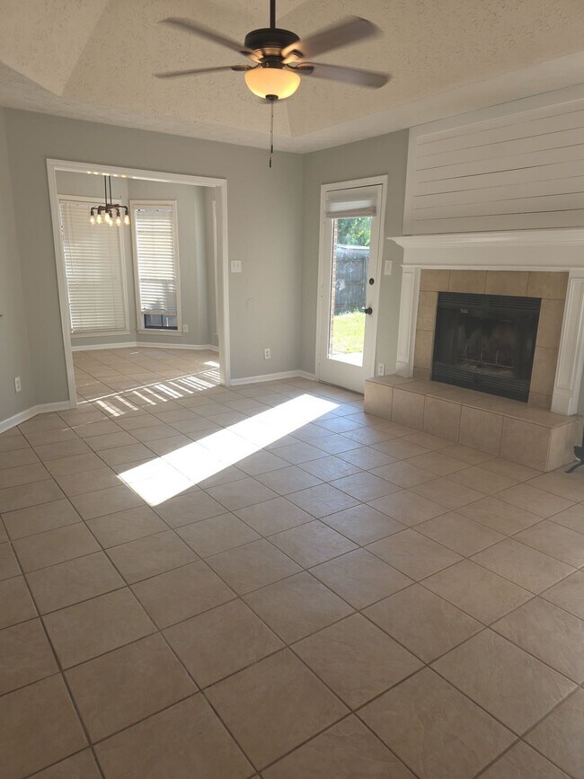 Photo - 7136 Breckenridge Dr