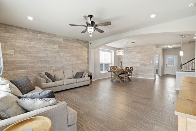 Photo - 4 Bedroom Home for Rent in San Antonio with Solar Panels – Cinco Lakes Move-In Ready!