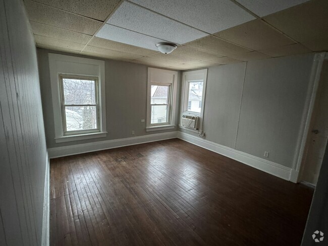 Building Photo - 227 Allen St Unit 225 #4 Rental