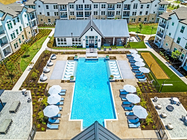 Photo - Atlas Bluewood Apartments