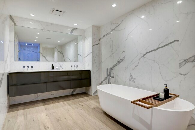 Photo - 3433 Westheimer Rd