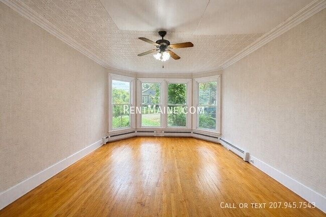 Building Photo - 445 Main St Unit A