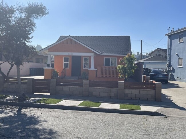 Building Photo - Wonderful Newly Remodeled 2 Bedroom House in Prime Alhambra Location Fully Furnished