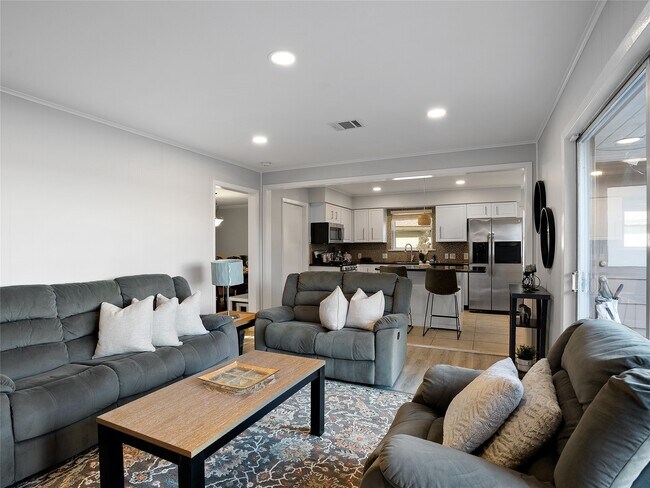 Photo - 9403 Timberside Dr