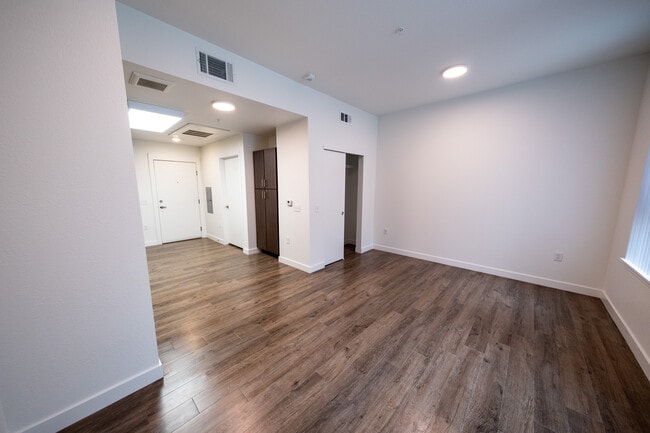 Krisana Apartments