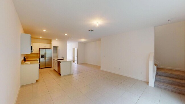 Photo - 4643 Hollister Ave