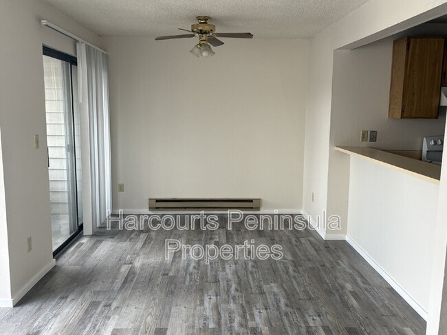 Photo - 1115 Wheaton Wy Unidad #C15