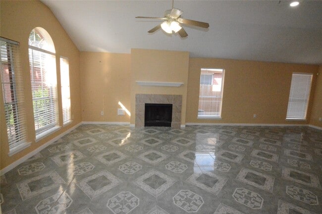 Photo - 9131 Knightsland Trail