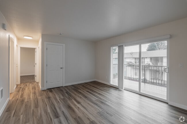 2BR, 1BA - 714SF - Living Room