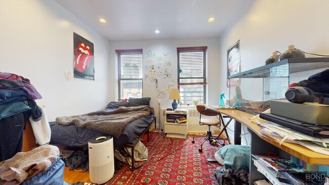 Building Photo - 246 W 22nd St Unit 21 Rental
