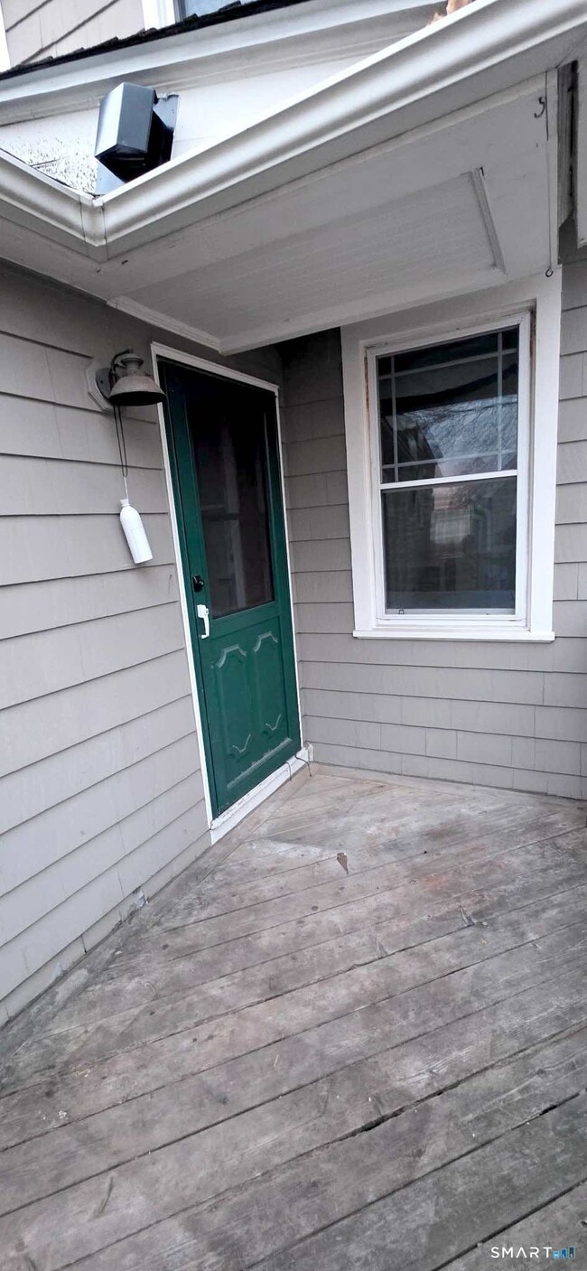 Photo - 324 Curtis St