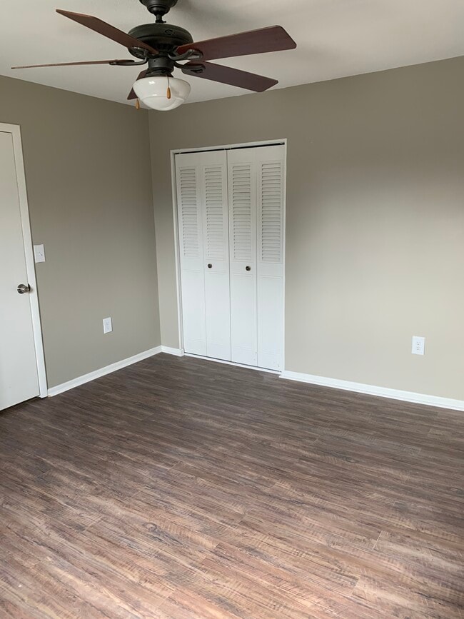 Photo - 23 Beekman Dr Unit 23