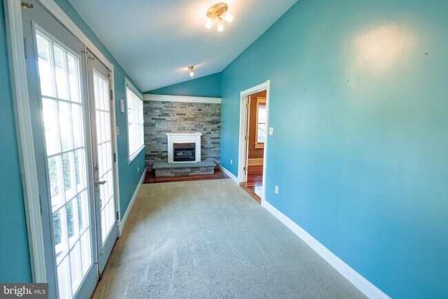 Photo - 210 Deptford Rd