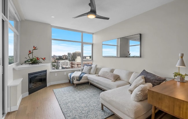 Photo - 475 Redwood St