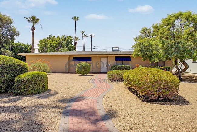 Photo - 3333 E Medlock Dr