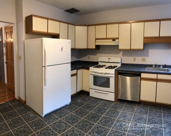 Photo - 259 North St Unit 2 copy