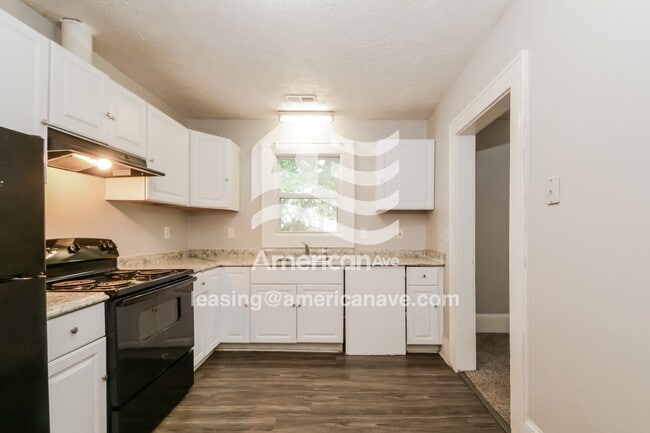 Photo - 908 Branson St