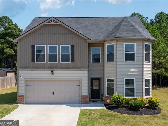 Photo - 191 Goodall Woods Dr