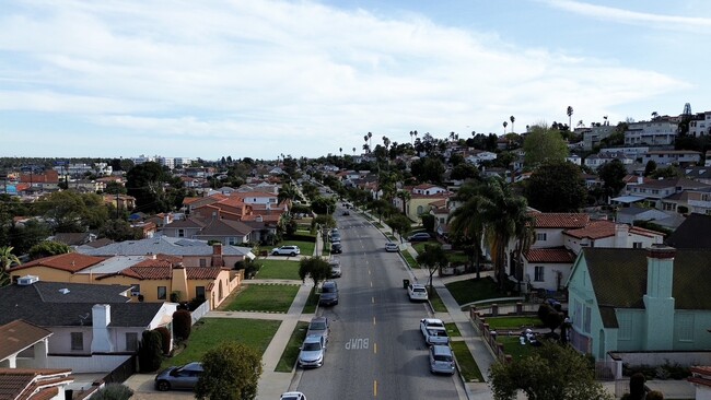 Photo - 4191 Angeles Vista Blvd