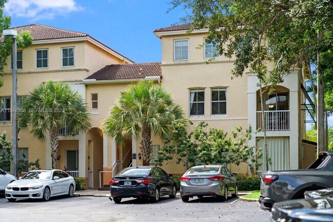 Photo - 160 Jacaranda Country Club Dr