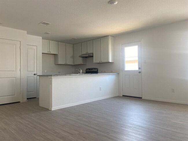 Photo - 7102 Satellite Wy