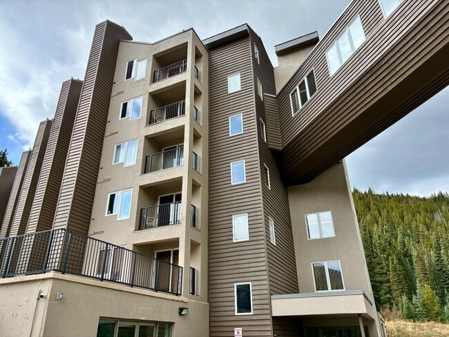 Photo - 310 Iron Horse Way