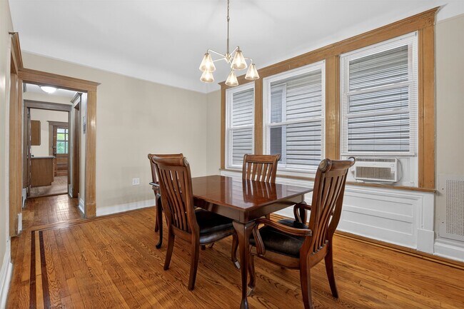 Photo - 18 Boyd Ave Unit 2