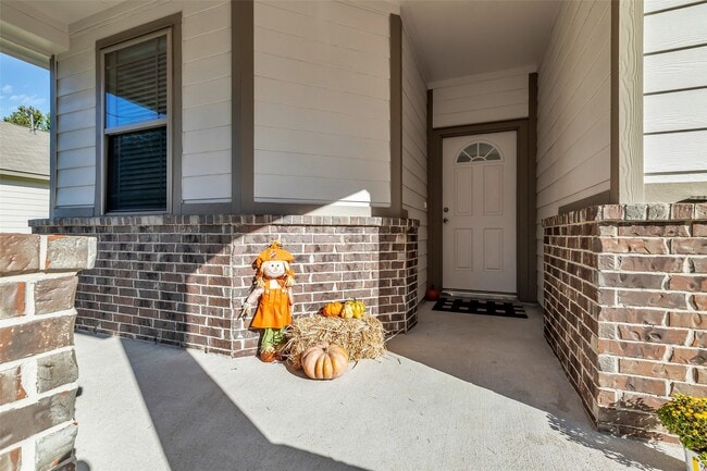 Photo - 740 Brown Rd