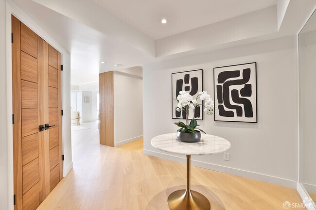 Building Photo - 1177 California St Rental