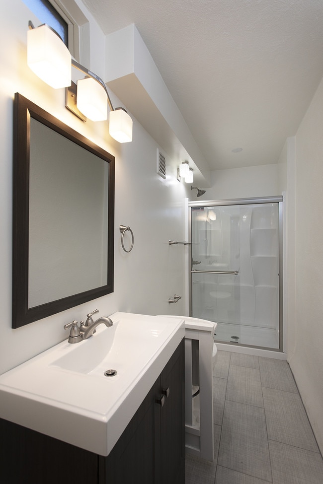 Photo - *OPEN HOUSE: 11/1 12:30-1:30PM* La Jolla V... Unit 7427-6