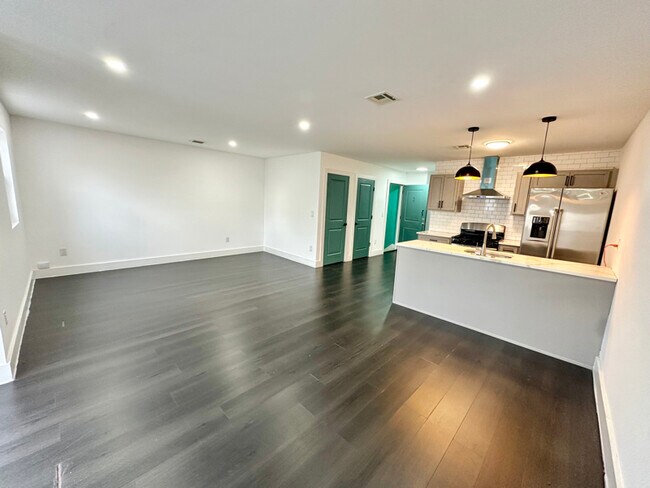 Photo - 101 4th Ave Unit 3