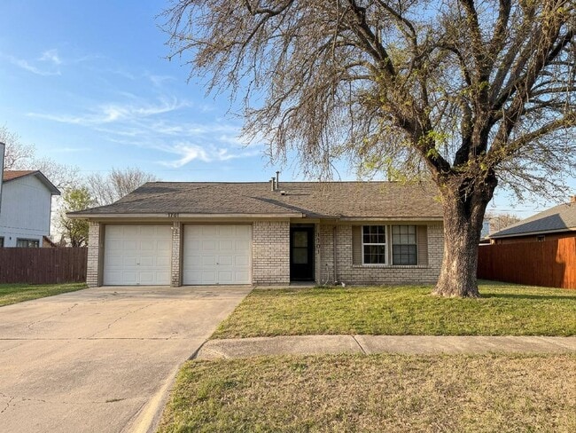 Building Photo - 1701 West Ln