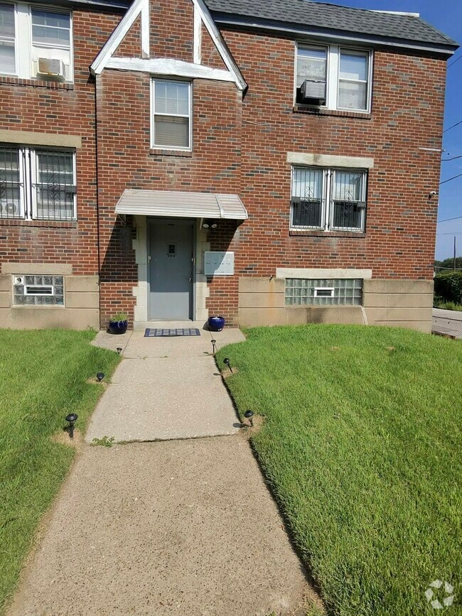 Building Photo - 399 E Cliveden St Unit B Rental