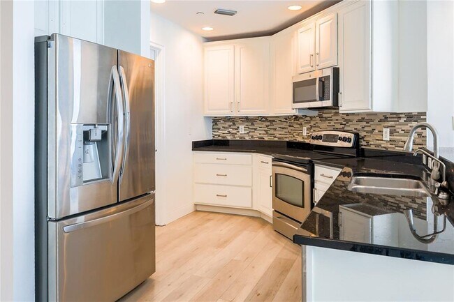 Photo - 449 S 12th St Unit 1101