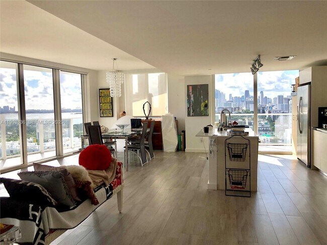 Photo - 4250 Biscayne Blvd Unidad 1601