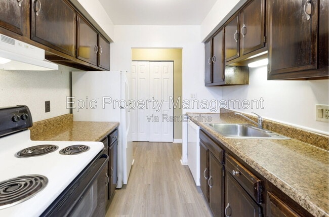 Photo - 10033 Groh Rd Unit 33